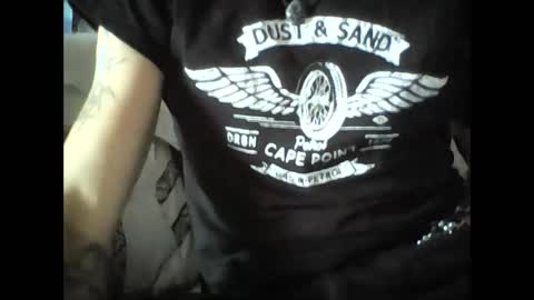 Snapshot of oedipe666 chatting on 12.26.24 oedipe666cam online show from 12.26.24