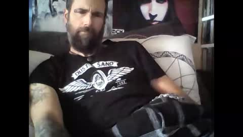 Snapshot of oedipe666 chatting on 01.28.25 oedipe666cam online show from 01.28.25