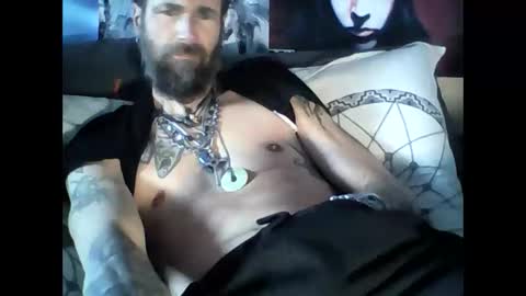 Snapshot of oedipe666 chatting on 03.12.25 oedipe666cam online show from 03.12.25