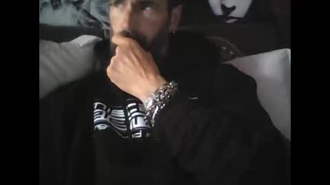 Snapshot of oedipe666 chatting on 09.27.25 oedipe666cam online show from 09.27.25