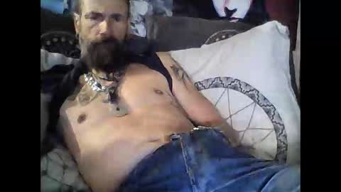 Snapshot of oedipe666 chatting on 10.30.25 oedipe666cam online show from 10.30.25