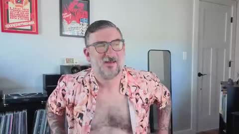 Office Dad online show from 09.18.25