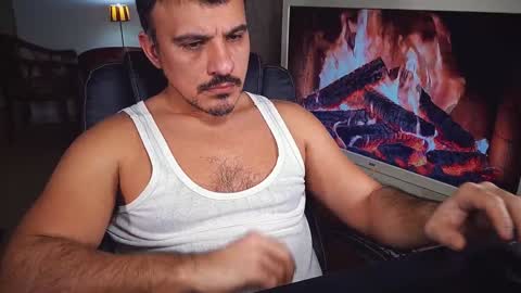 Snapshot of officeman7 chatting on 01.08.25 officeman7 online show from 01.08.25