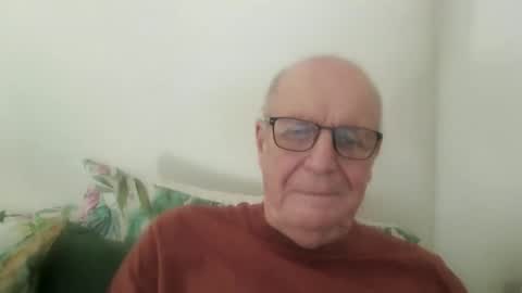 Snapshot of oggi95 chatting on 05.13.26 oggi95 online show from 05.13.26