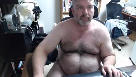 Snapshot of ogre57 chatting on 11.16.25 Woman message me men do not make demands and dont ask for pm only ladies. online show from 11.16.25