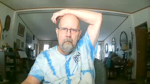 Maximus No Mo online show from 12.04.25