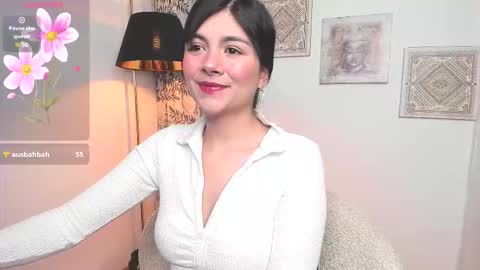  Holly  online show from 10.04.25