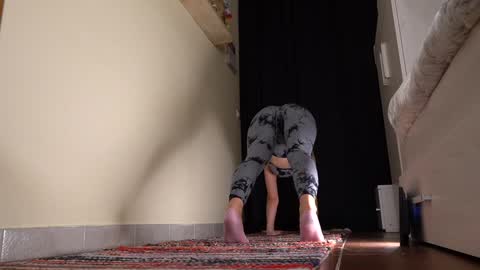 Snapshot of oh__lola chatting on 12.06.24 Lola online show from 12.06.24