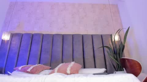 Holly online show from 02.28.25