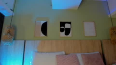 Holly online show from 04.06.26