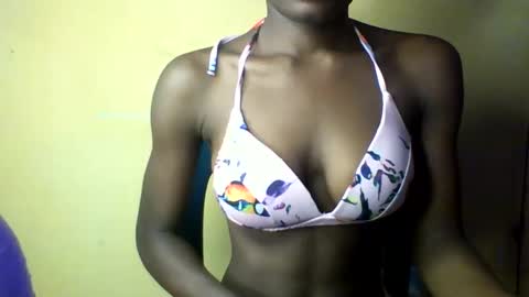 Snapshot of oh_sexyphilo chatting on 10.12.25 philo bby online show from 10.12.25