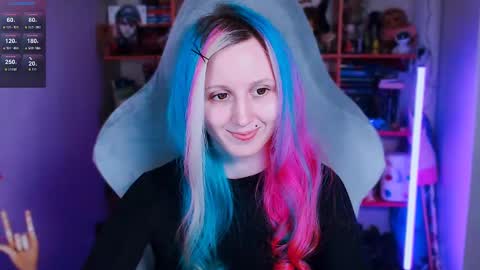 Snapshot of ohclementinee chatting on 03.05.25 Clementine Clem online show from 03.05.25