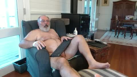 Snapshot of ohjonny55 chatting on 10.13.25 Ohjonny online show from 10.13.25