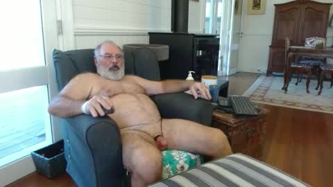 Snapshot of ohjonny55 chatting on 10.14.25 Ohjonny online show from 10.14.25