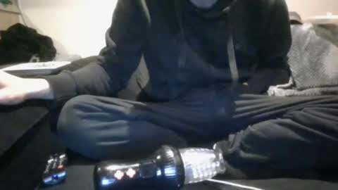 Snapshot of ohmibodslave chatting on 12.17.24 TheDee online show from 12.17.24