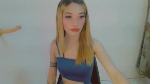 ohmyalessandraxcx online show from 09.30.25