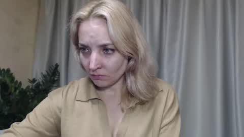 Mari online show from 10.03.25