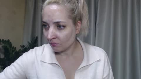 Mari online show from 10.04.25