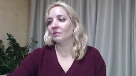 Mari online show from 10.10.25