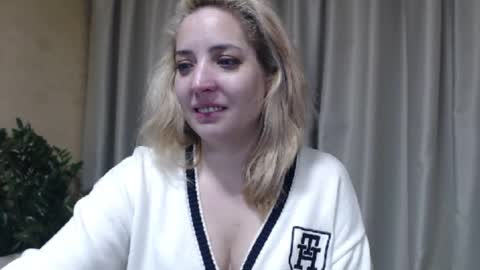 Mari online show from 02.08.26