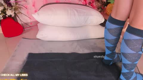 ohyesly_ online show from 02.25.26