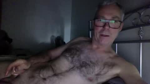 oiledcouple1 online show from 09.15.25