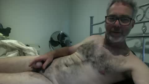 oiledcouple1 online show from 10.15.25