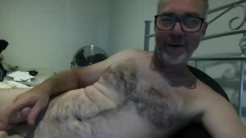 oiledcouple1 online show from 11.17.25