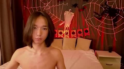 Snapshot of okerriella chatting on 10.29.25 Ami online show from 10.29.25