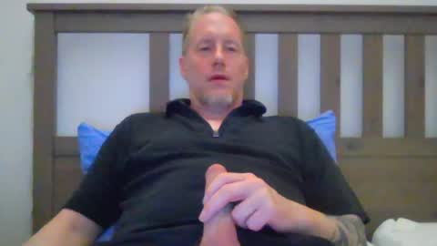Snapshot of olavdelux chatting on 07.23.26 olavdelux online show from 07.23.26