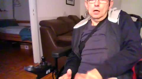 Snapshot of olbert167 chatting on 01.14.26 olbert167 online show from 01.14.26