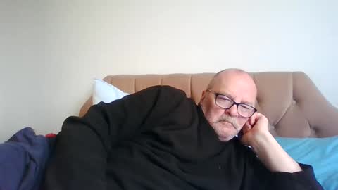 Snapshot of old_fkr chatting on 12.16.24 old_fkr online show from 12.16.24