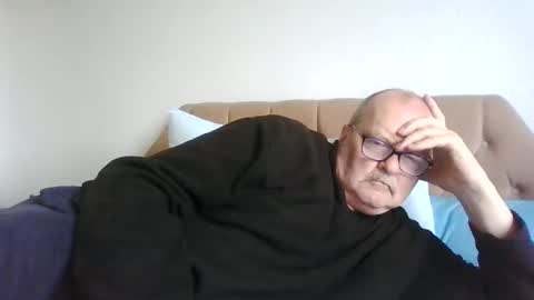 Snapshot of old_fkr chatting on 12.20.24 old_fkr online show from 12.20.24