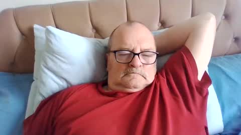 Snapshot of old_fkr chatting on 01.04.25 old_fkr online show from 01.04.25