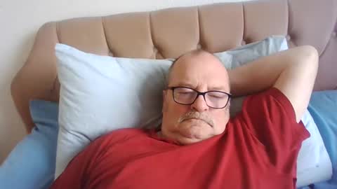 Snapshot of old_fkr chatting on 01.07.25 old_fkr online show from 01.07.25