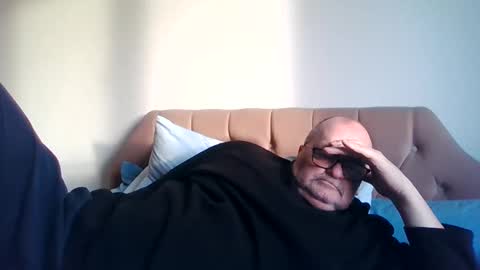 Snapshot of old_fkr chatting on 02.03.25 old_fkr online show from 02.03.25