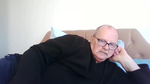 Snapshot of old_fkr chatting on 02.06.25 old_fkr online show from 02.06.25