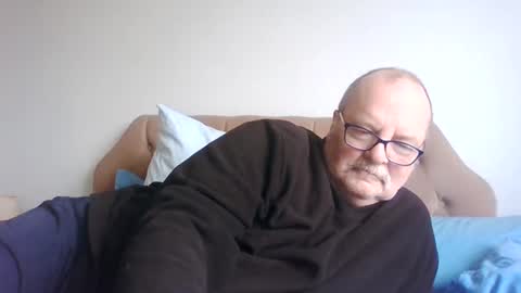 Snapshot of old_fkr chatting on 02.16.25 old_fkr online show from 02.16.25