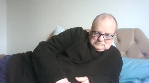 Snapshot of old_fkr chatting on 02.26.25 old_fkr online show from 02.26.25