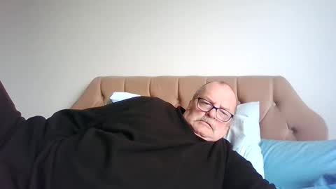 Snapshot of old_fkr chatting on 03.05.25 old_fkr online show from 03.05.25