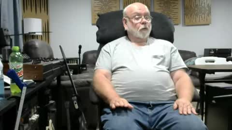 Snapshot of old_guy111 chatting on 10.02.25 old_guy111 online show from 10.02.25