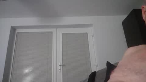 HeyIts Just Me online show from 10.18.25