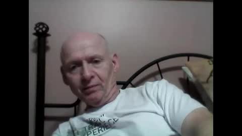 Snapshot of oldbuthorny62 chatting on 01.01.25 oldbuthorny62 online show from 01.01.25