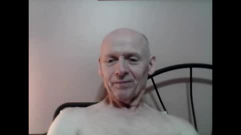 Snapshot of oldbuthorny62 chatting on 01.15.25 oldbuthorny62 online show from 01.15.25