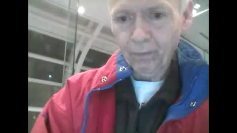Snapshot of oldbuthorny62 chatting on 02.14.25 oldbuthorny62 online show from 02.14.25