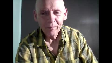 Snapshot of oldbuthorny62 chatting on 02.19.25 oldbuthorny62 online show from 02.19.25