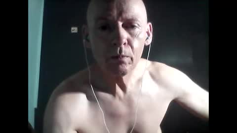 Snapshot of oldbuthorny62 chatting on 02.24.25 oldbuthorny62 online show from 02.24.25