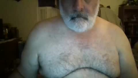 Snapshot of oldcockforyngladies chatting on 01.02.25 oldcockforyngladies online show from 01.02.25