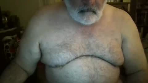 Snapshot of oldcockforyngladies chatting on 01.18.25 oldcockforyngladies online show from 01.18.25