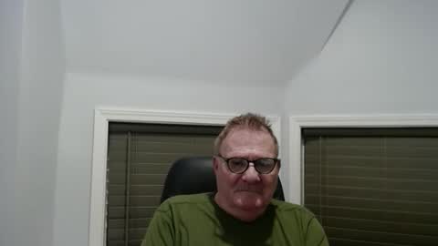 Snapshot of oldguybigd chatting on 02.25.26 oldguybigd online show from 02.25.26